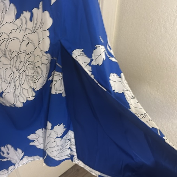 NWT Lulus Impressive Icon Blue Floral Halter Midi Dress - Picture 11 of 12